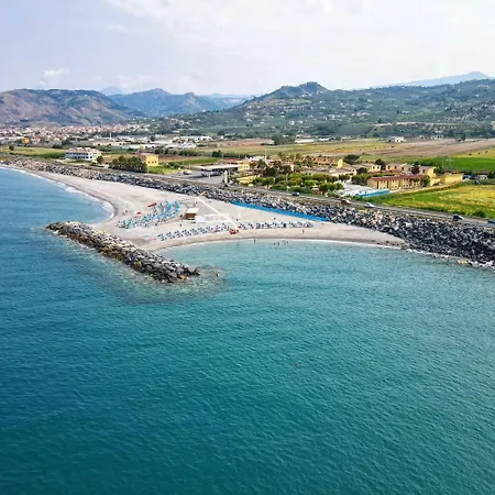 Baia Di Tempsa And Sea *